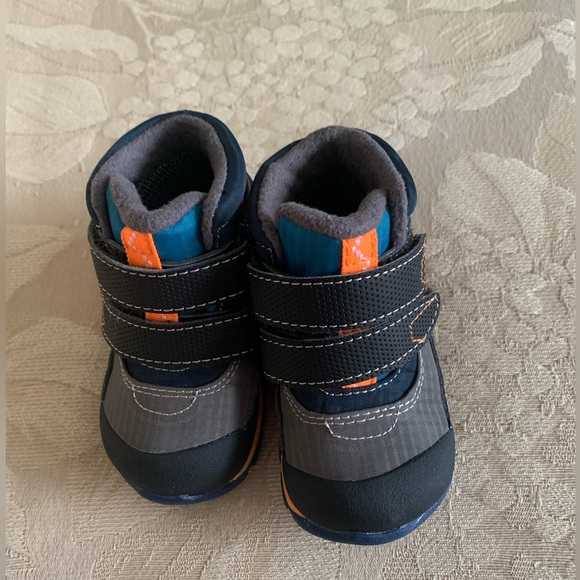 See Kai Run toddler snow boots - Picture 1 of 4